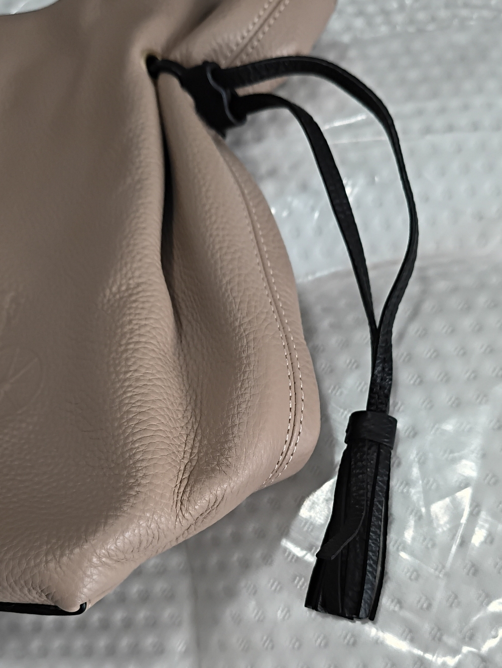 Coach Andy Shoulder Bag EUC - Picture 3 of 10